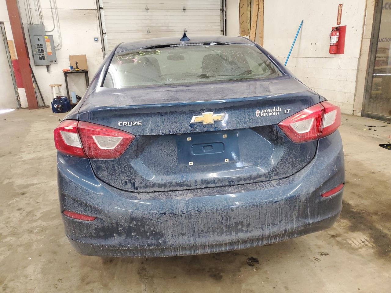2019 Chevrolet Cruze - Image 6