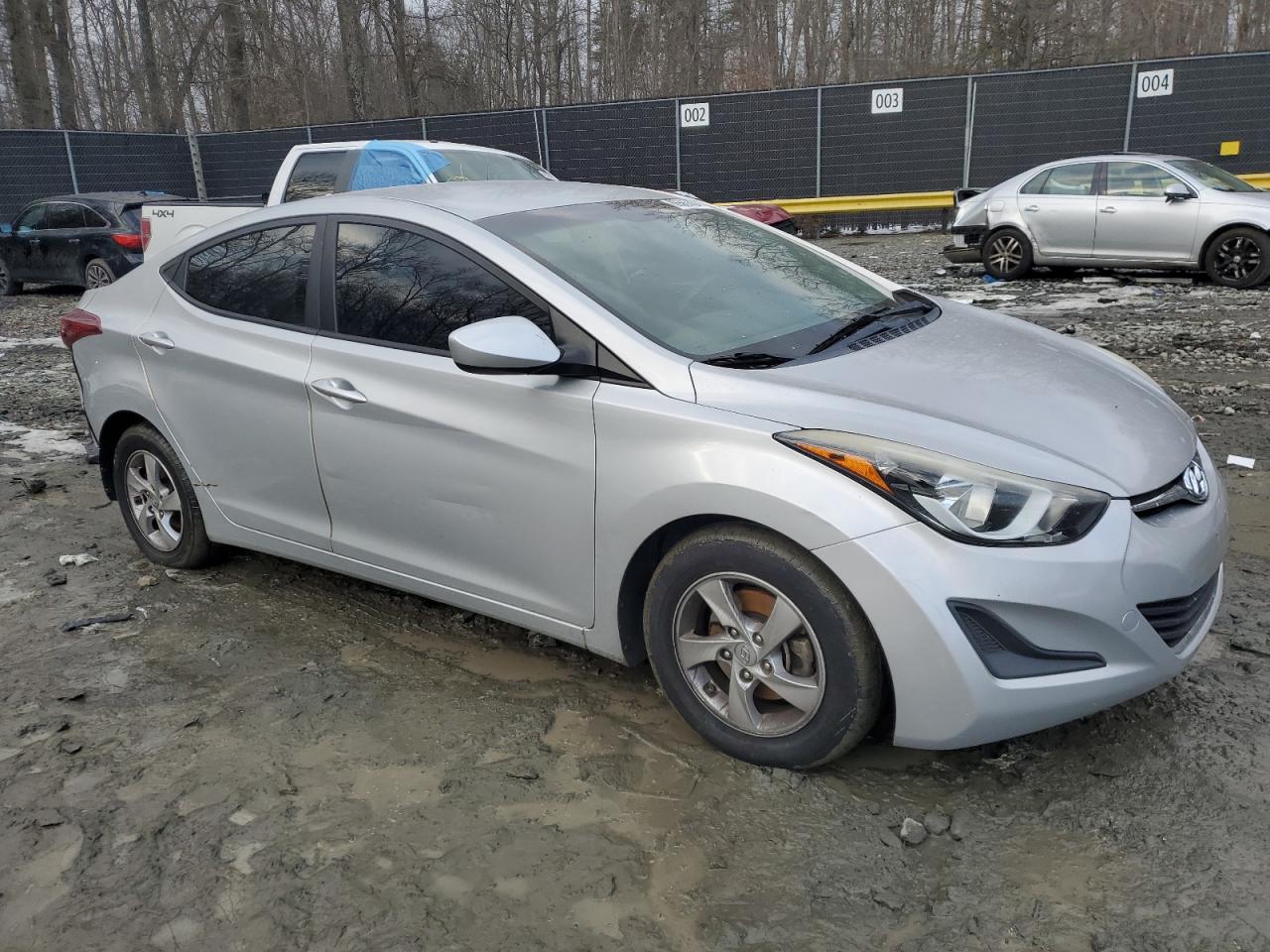2015 Hyundai Elantra - Image 4