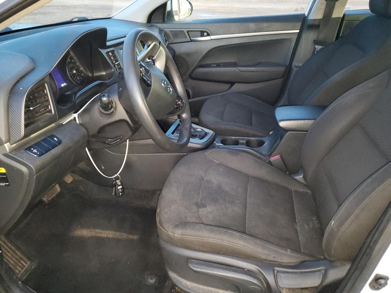 2019 Hyundai Elantra - Image 7