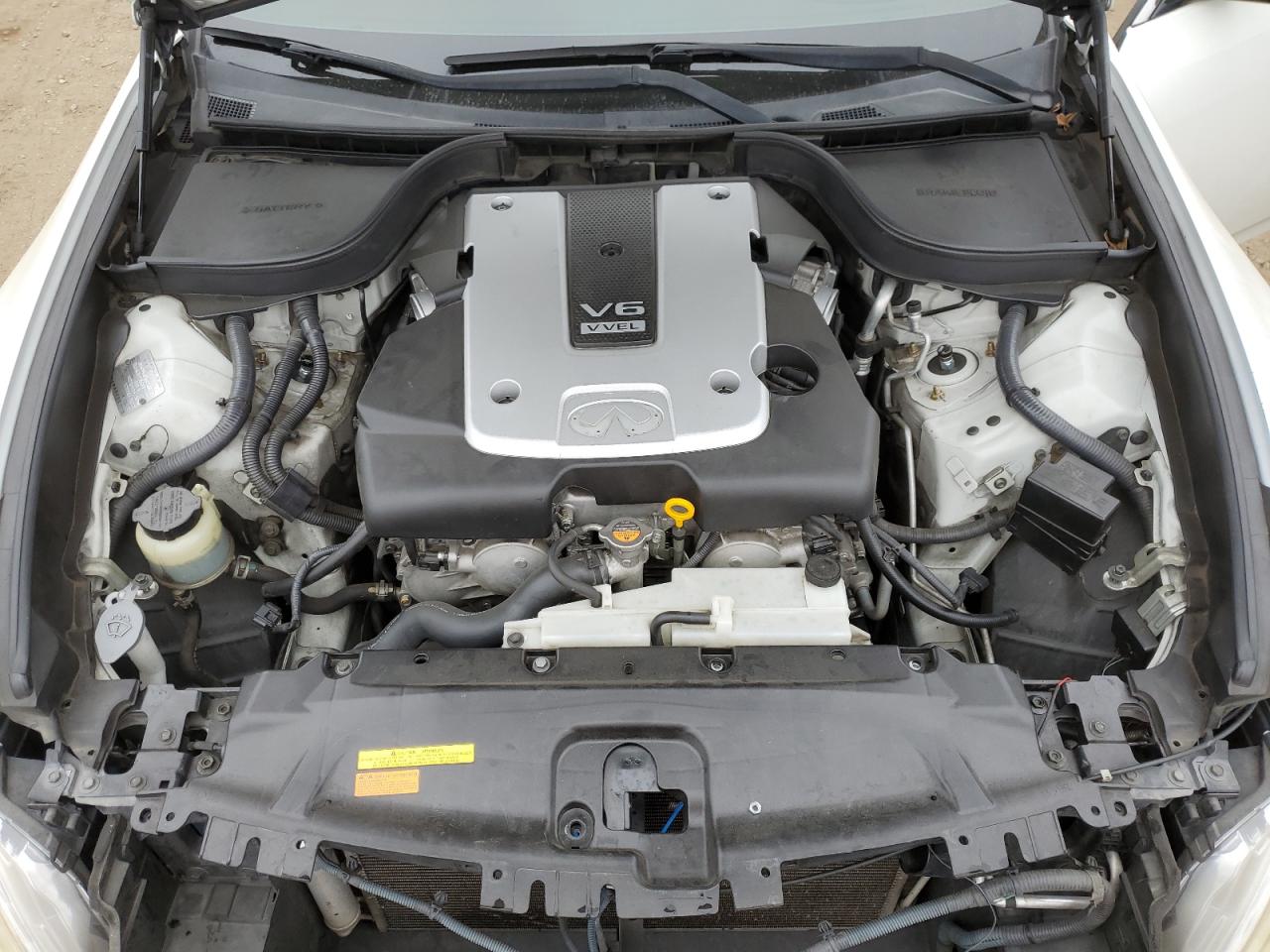2011 Infiniti G - Image 11