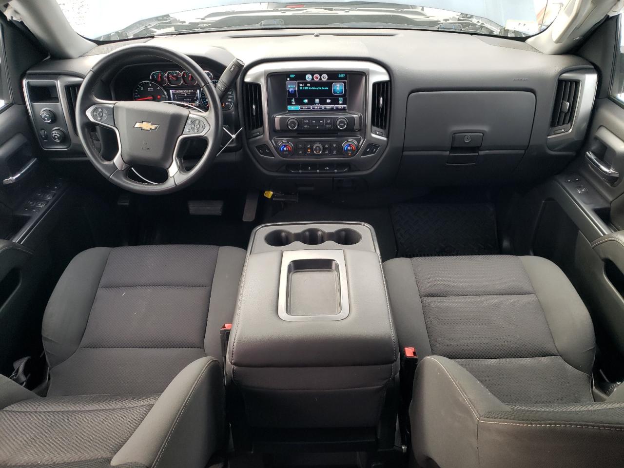 2015 Chevrolet Silverado - Image 8