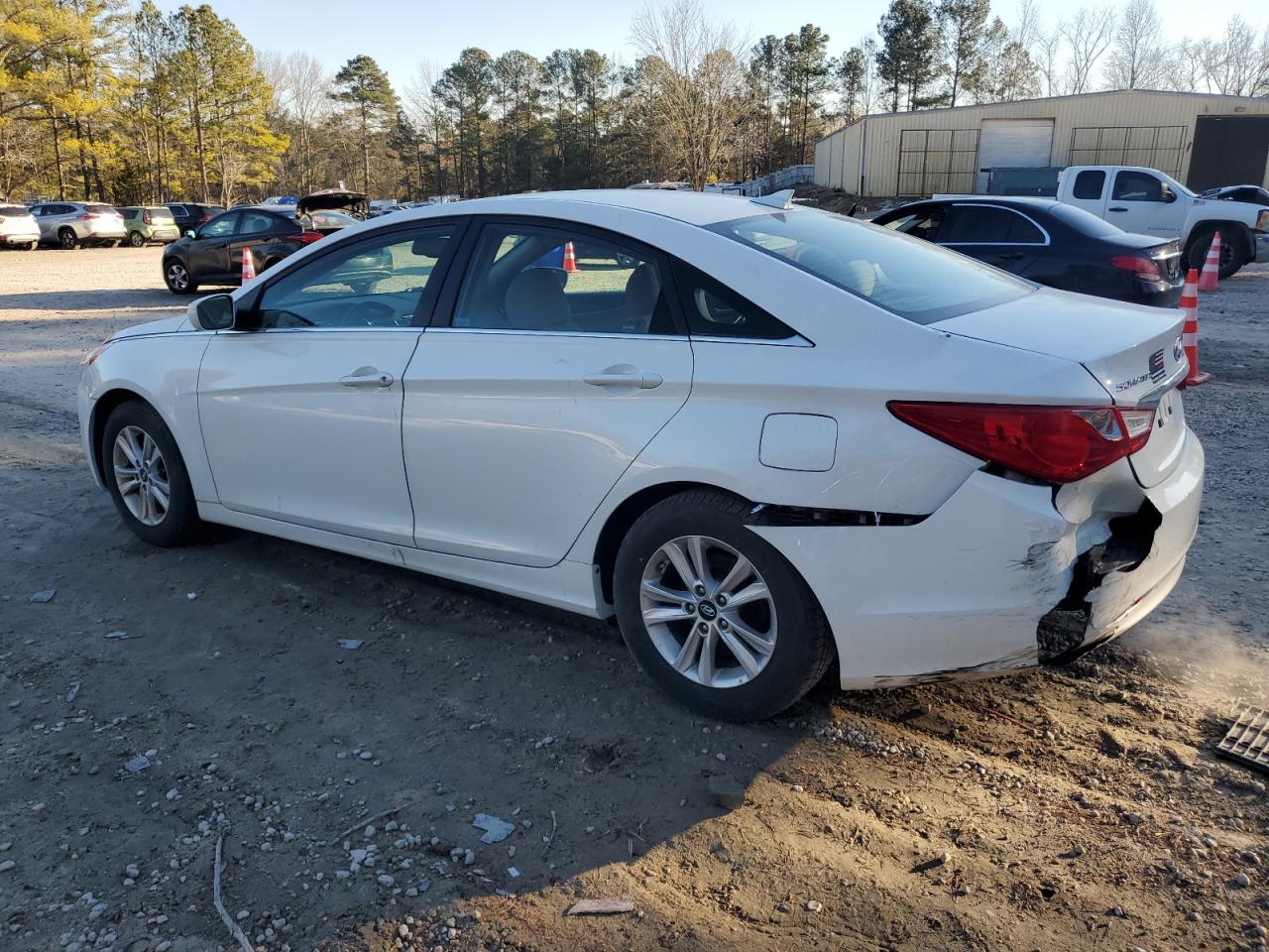 2012 Hyundai Sonata - Image 2