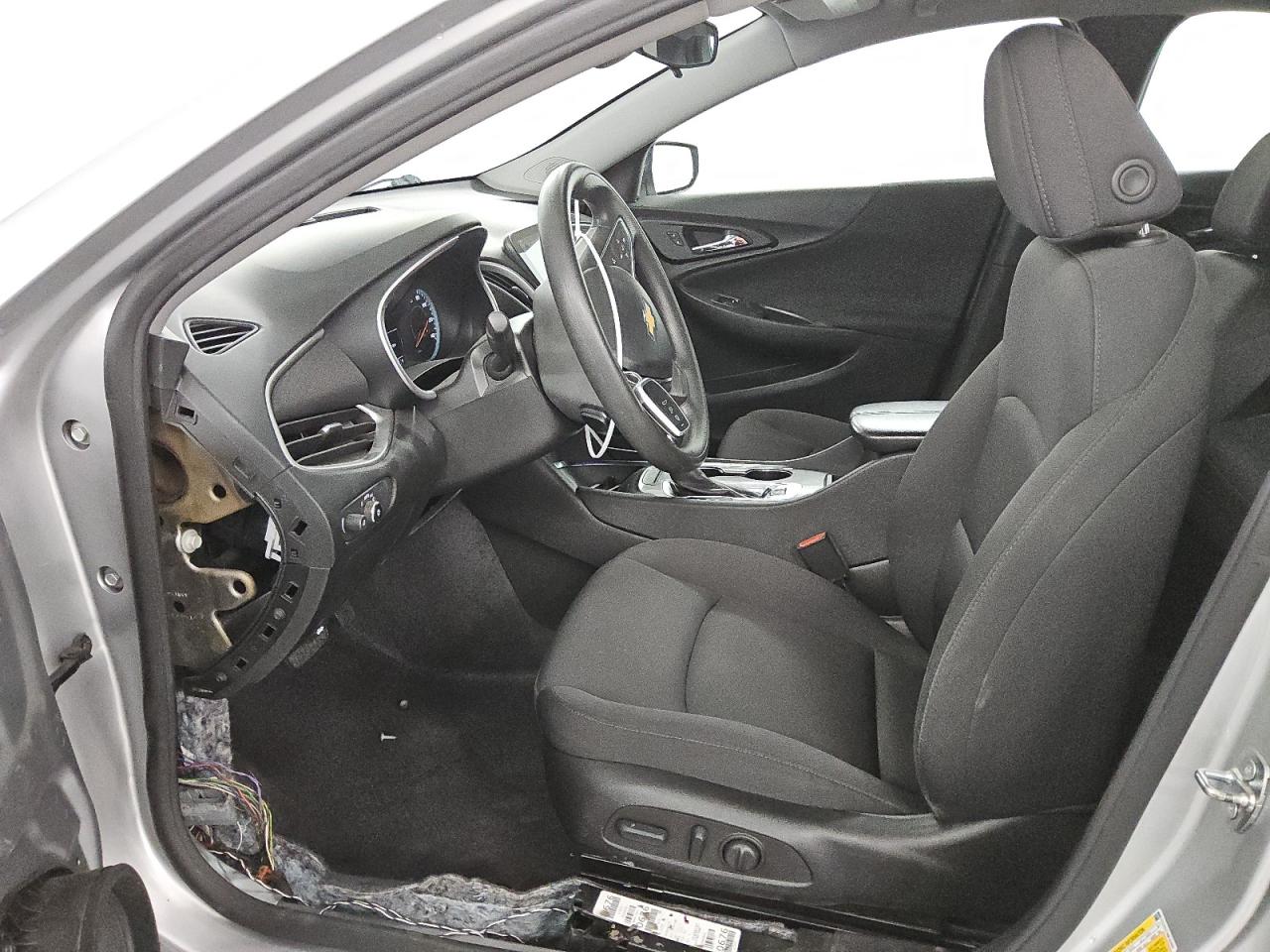 2022 Chevrolet Malibu - Image 7