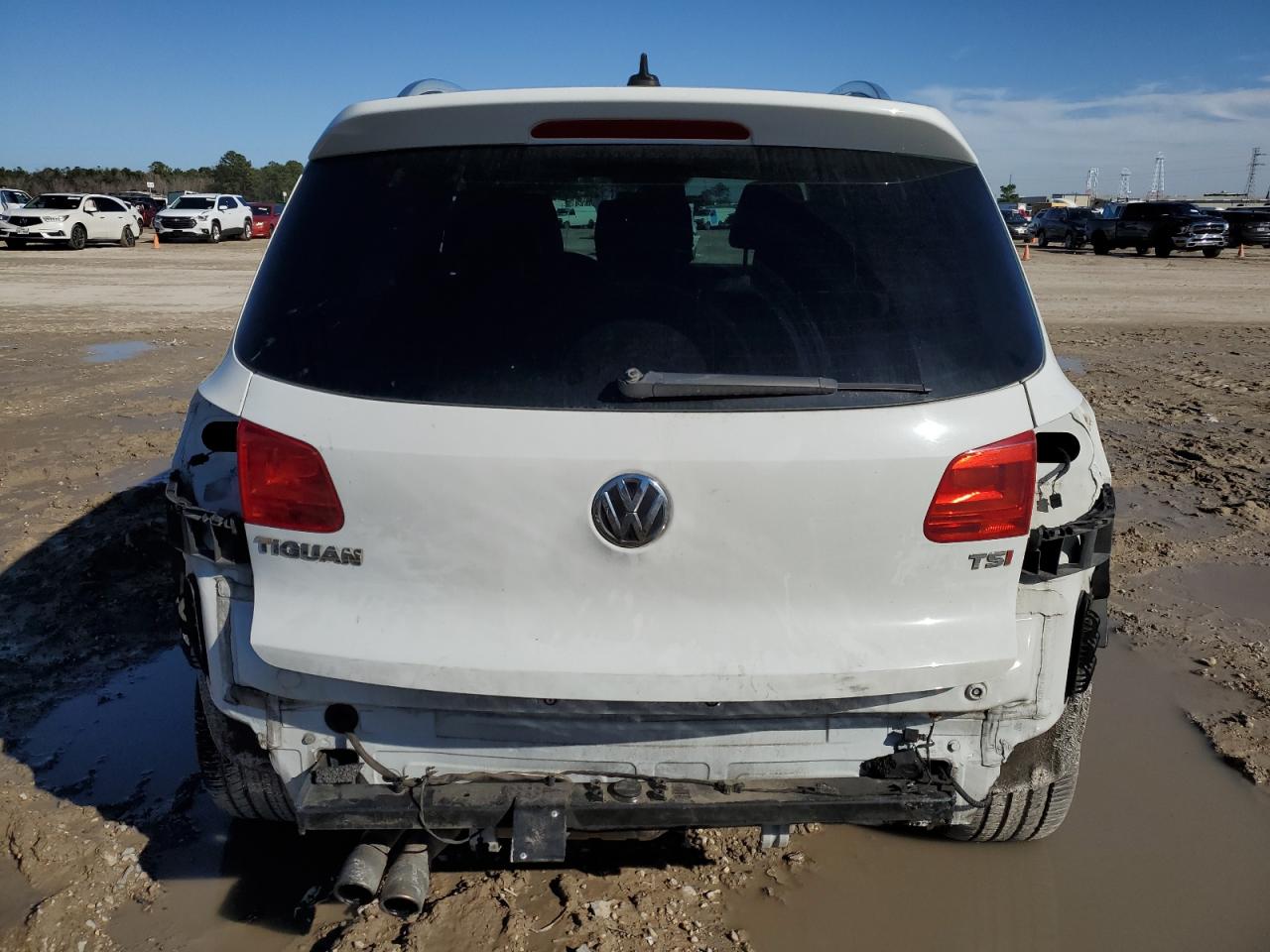 2016 Volkswagen Tiguan - Image 6