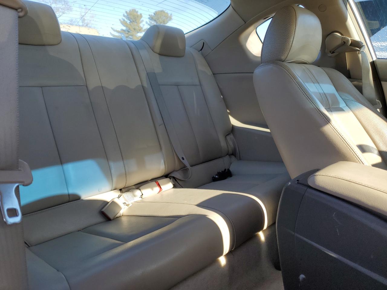 2011 Nissan Altima - Image 10