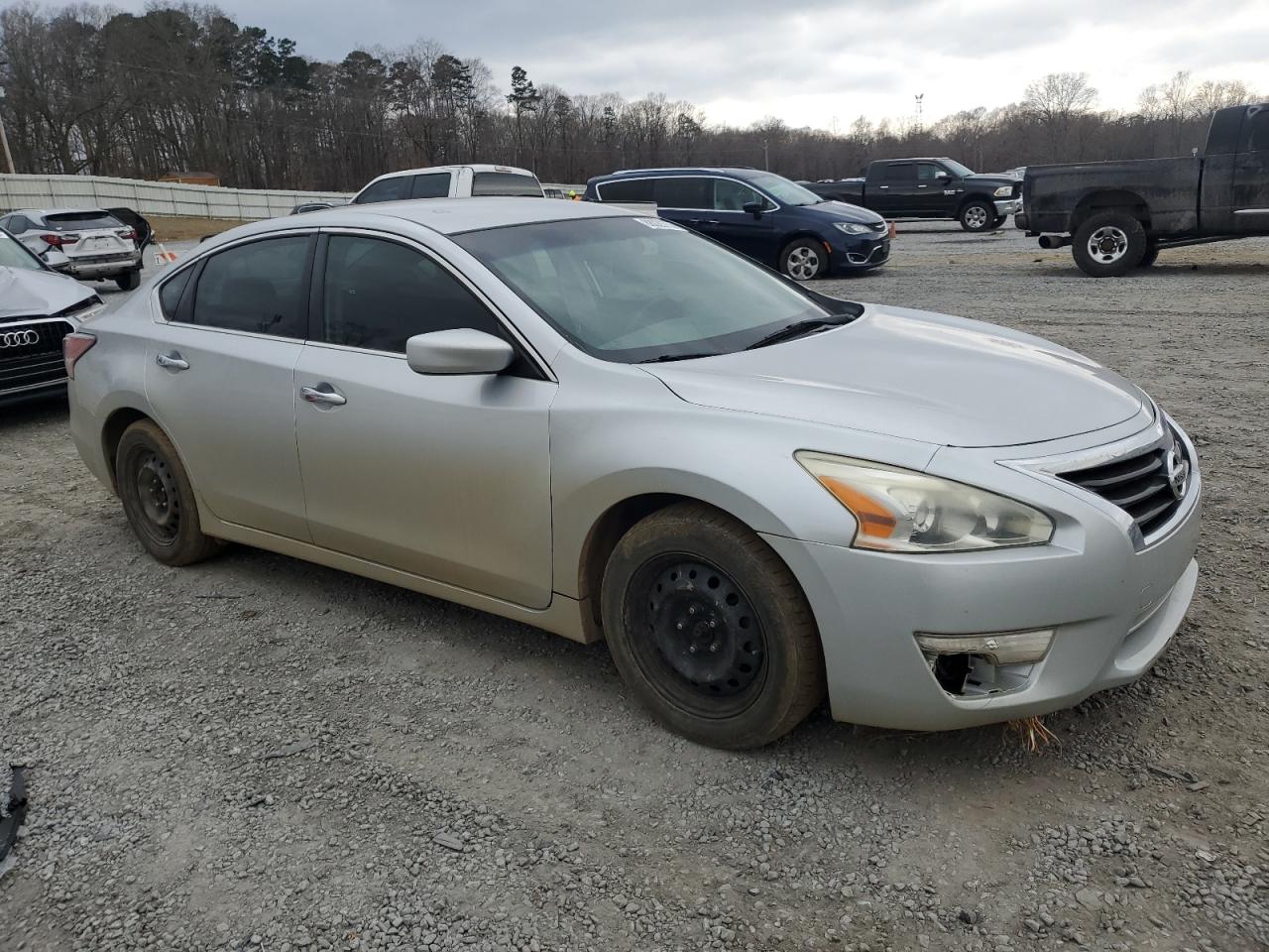 2015 Nissan Altima - Image 4