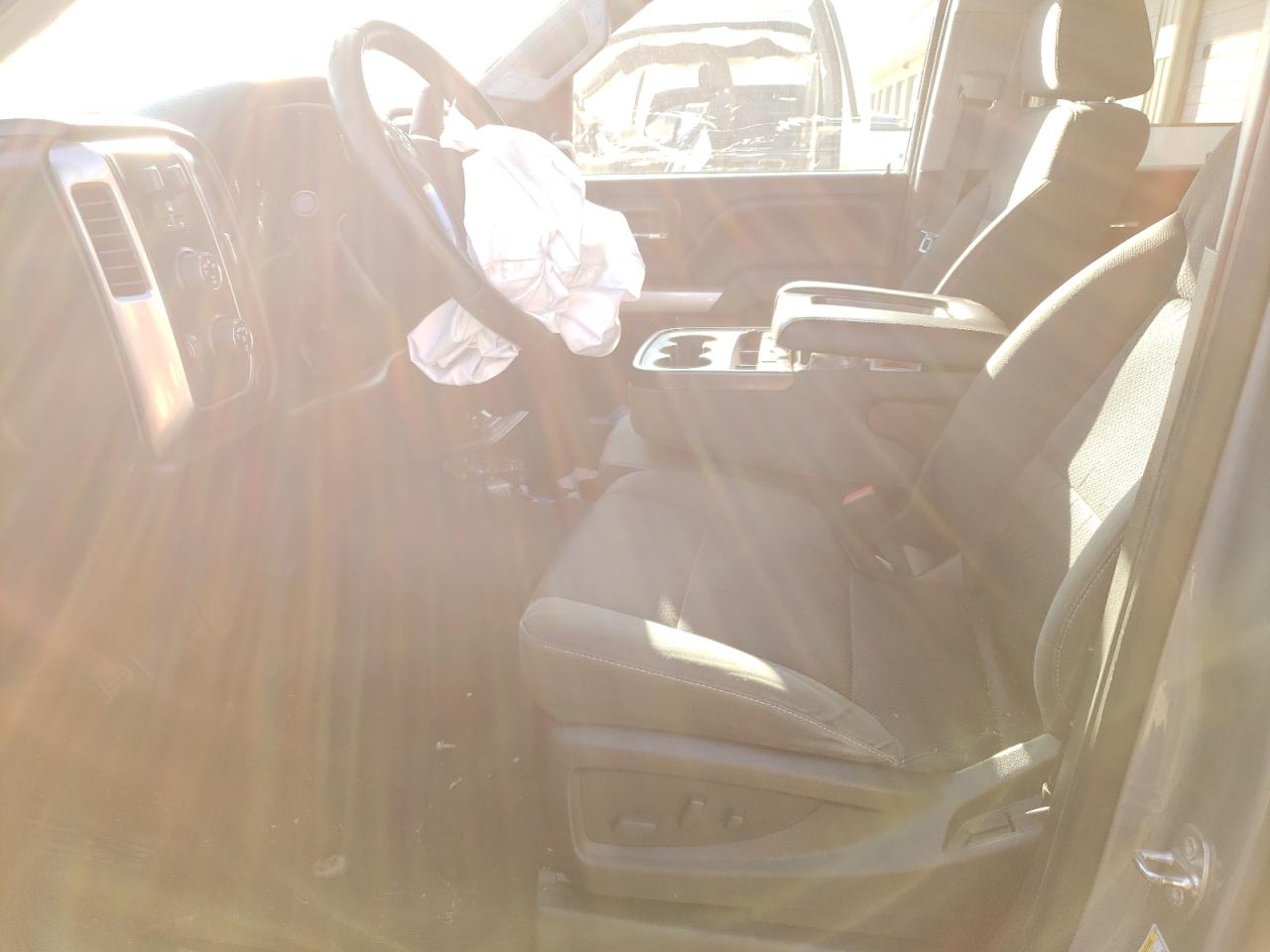 2015 Chevrolet Silverado - Image 7