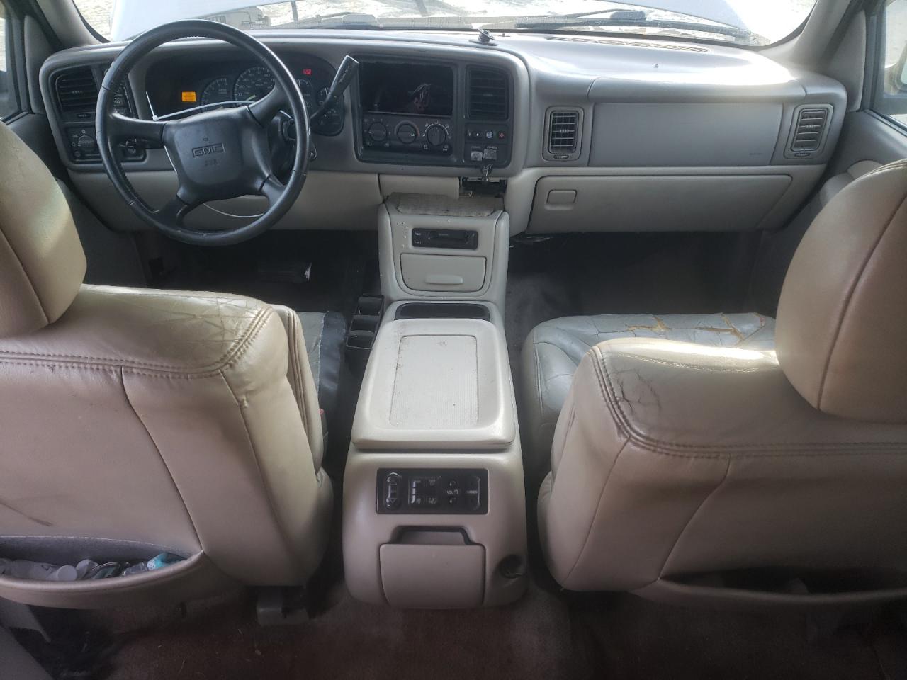 2000 GMC Yukon - Image 8
