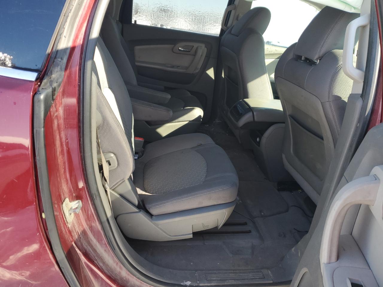 2011 Chevrolet Traverse - Image 11