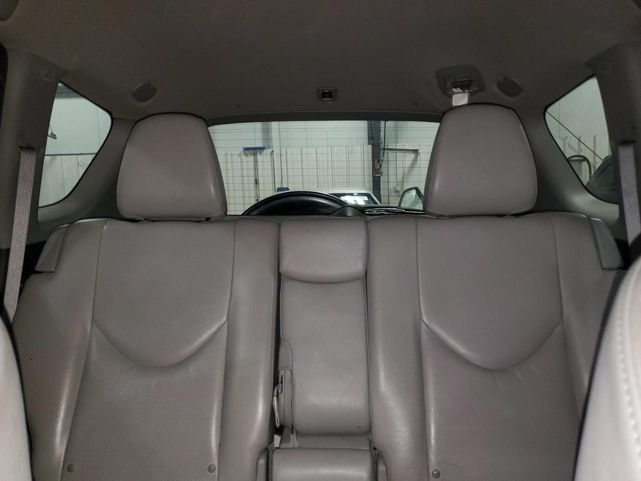 2011 Toyota RAV 4 - Image 10