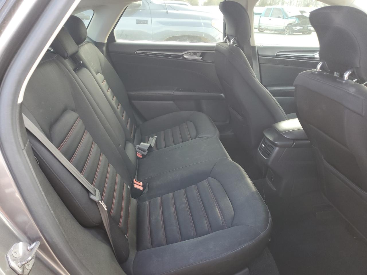 2013 Ford Fusion - Image 10