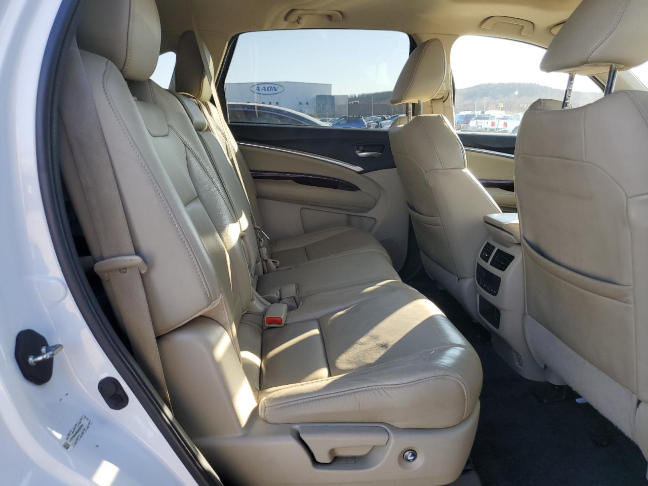 2016 Acura MDX - Image 11