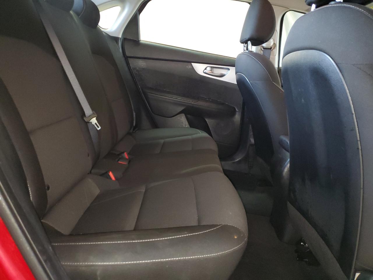 2024 Kia Forte - Image 10