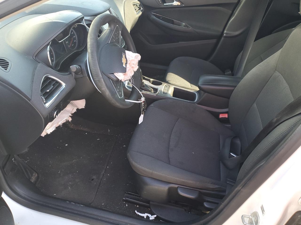 2018 Chevrolet Cruze - Image 7
