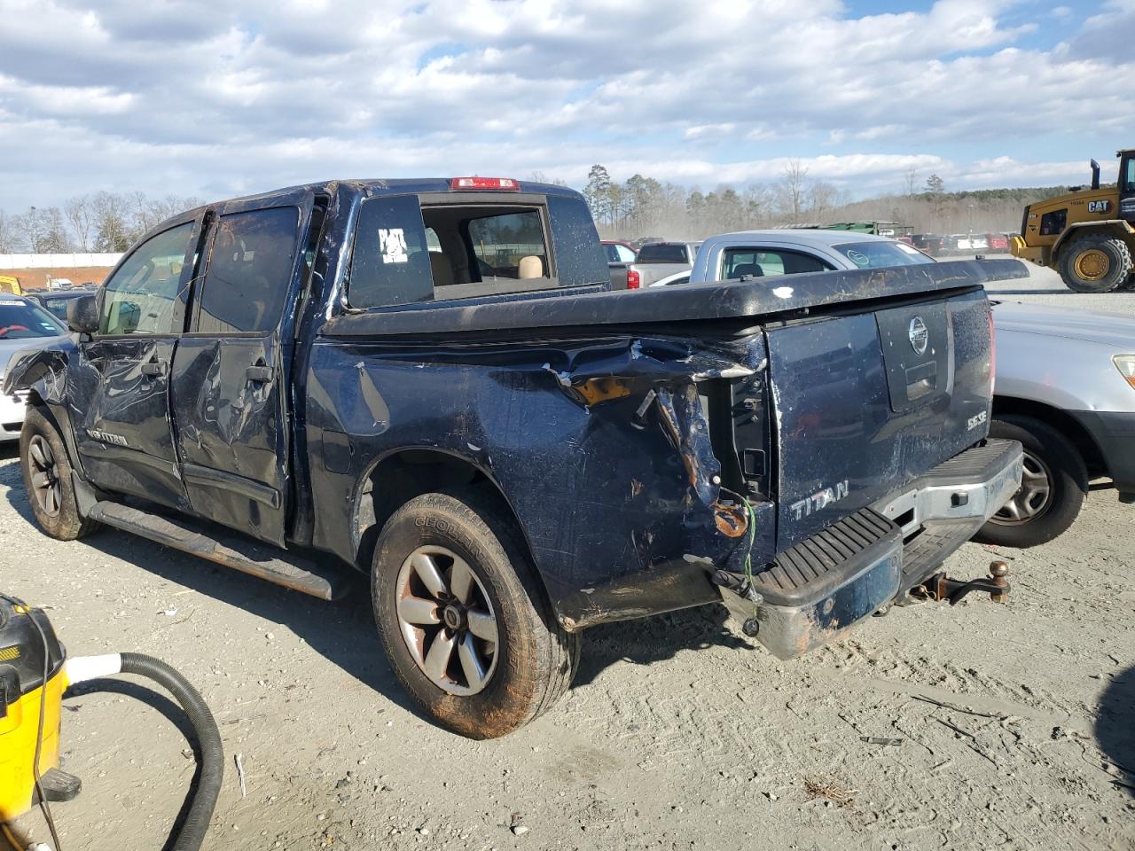 2008 Nissan Titan - Image 2
