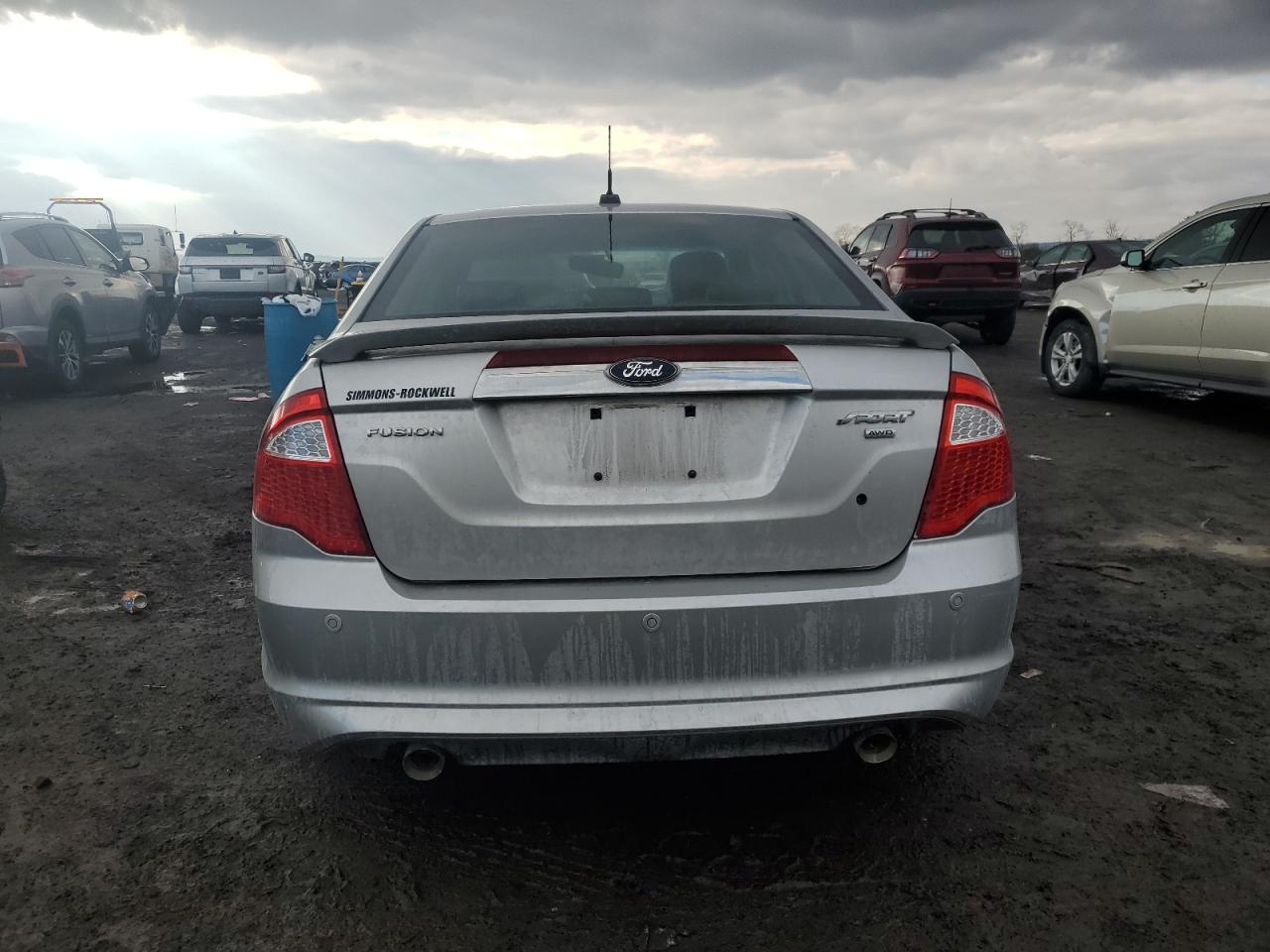 2010 Ford Fusion - Image 6