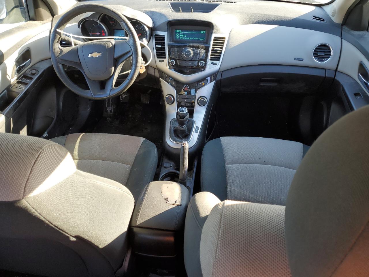 2012 Chevrolet Cruze - Image 8