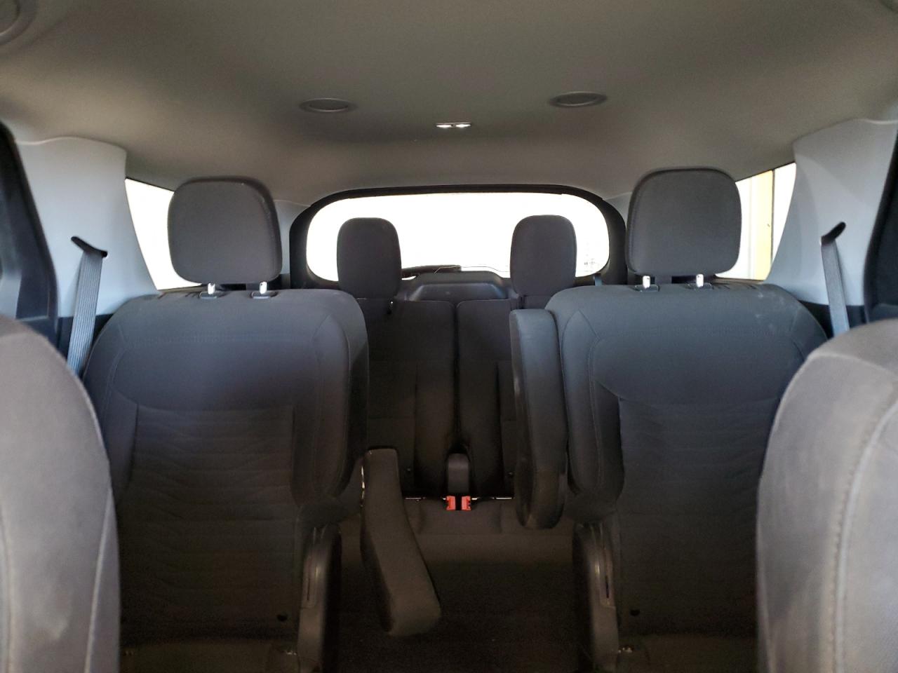2021 Ford Explorer - Image 10