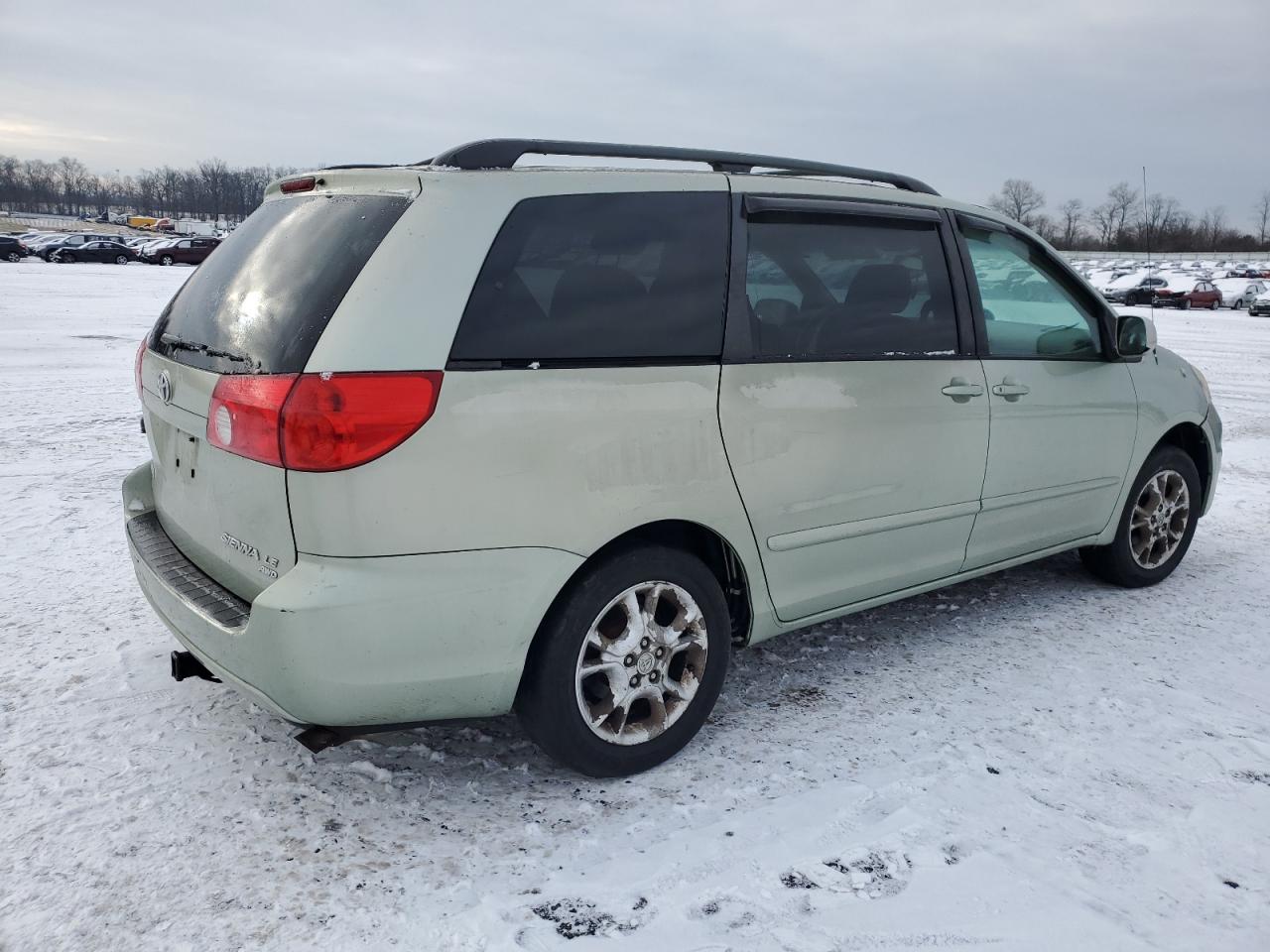 2006 Toyota Sienna - Image 3