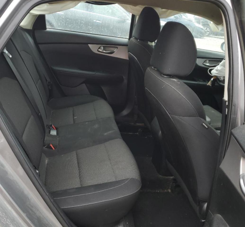 2022 Kia Forte - Image 10