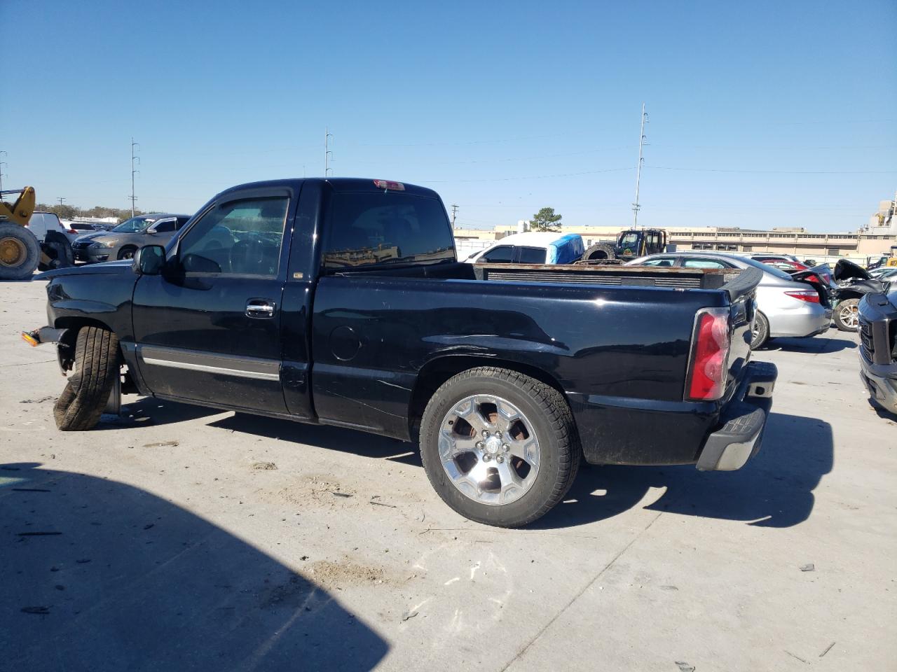 2004 Chevrolet Silverado - Image 2
