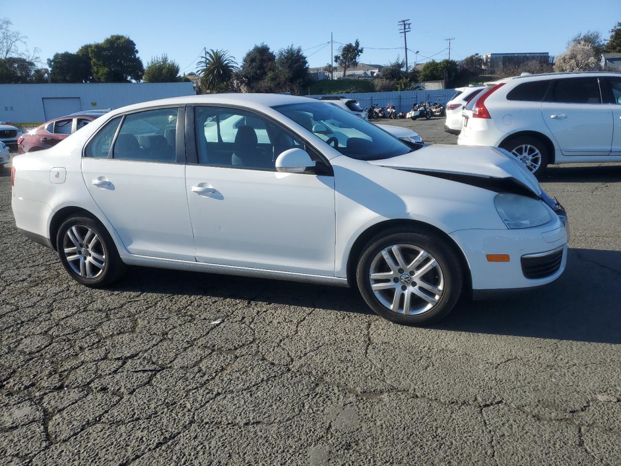 2009 Volkswagen Jetta - Image 4