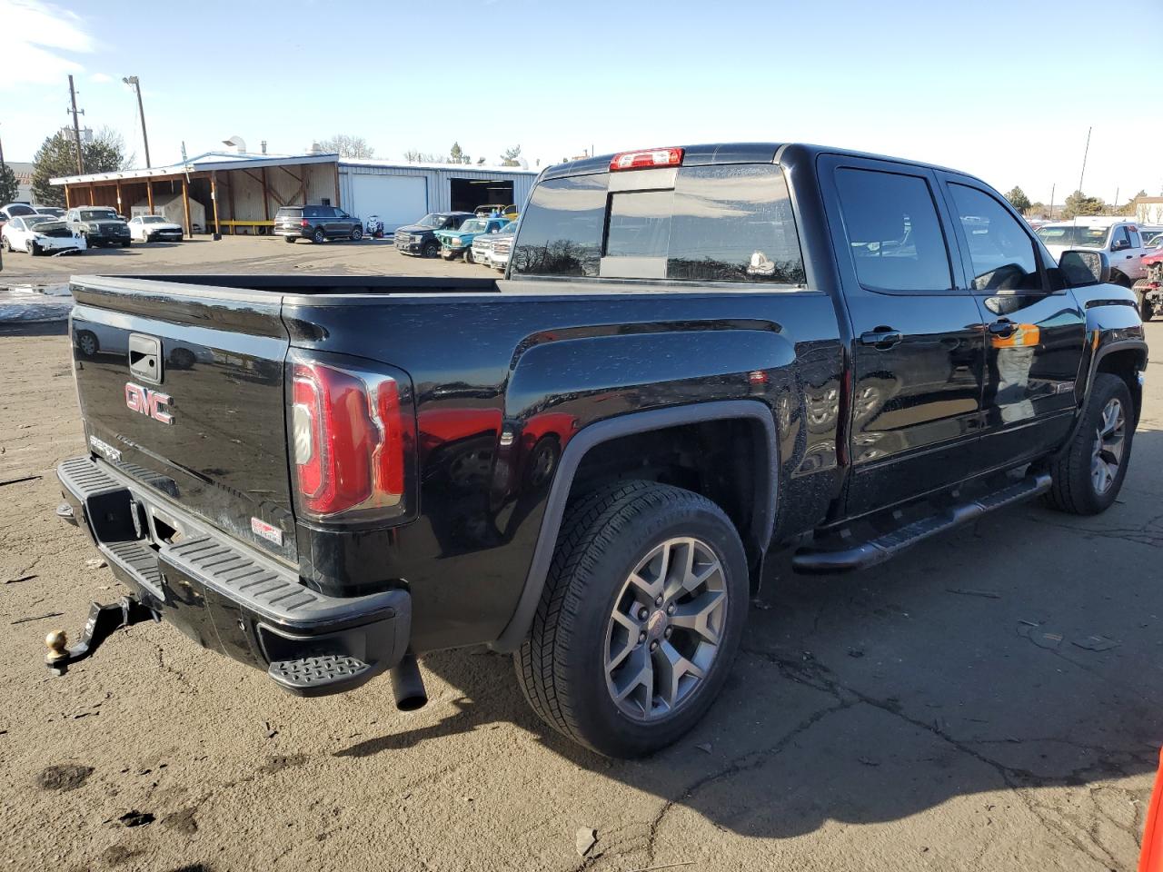 2018 GMC Sierra - Image 3