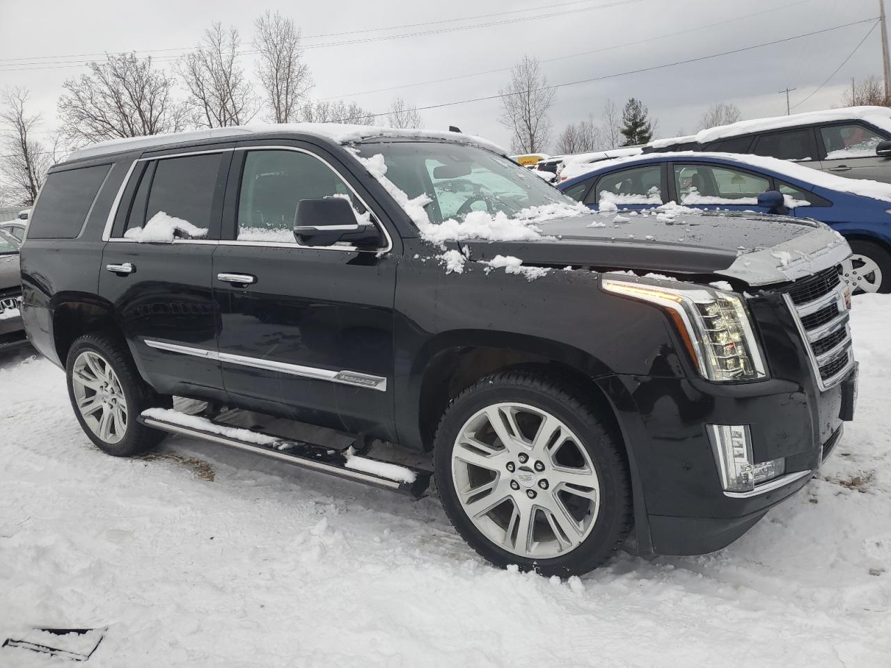 2017 Cadillac Escalade - Image 4