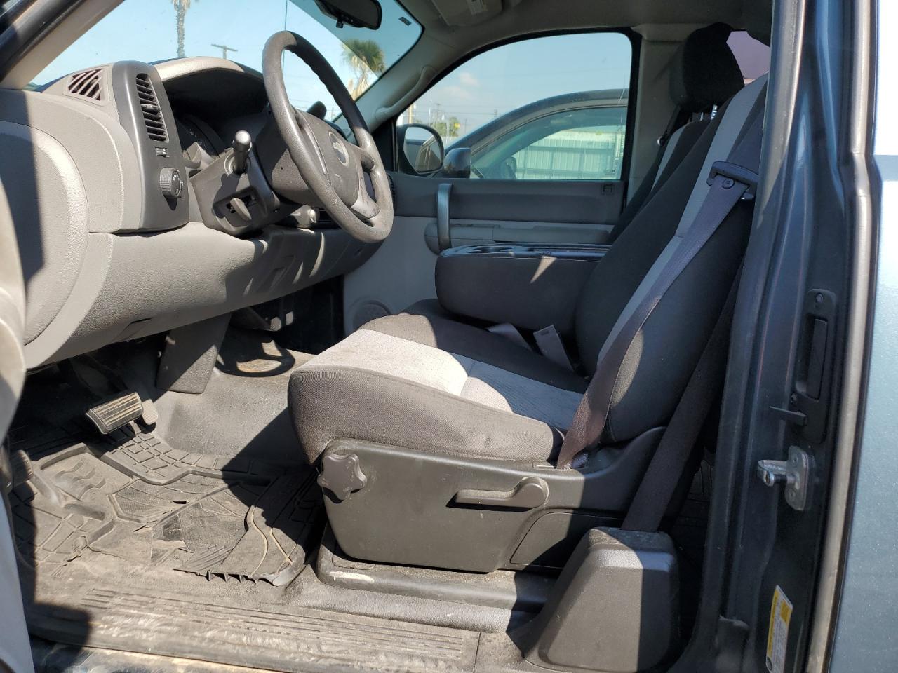 2009 Chevrolet Silverado - Image 7