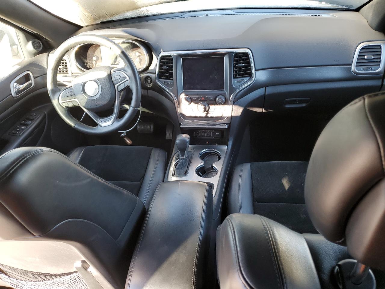 2018 Jeep Grand Cherokee - Image 8
