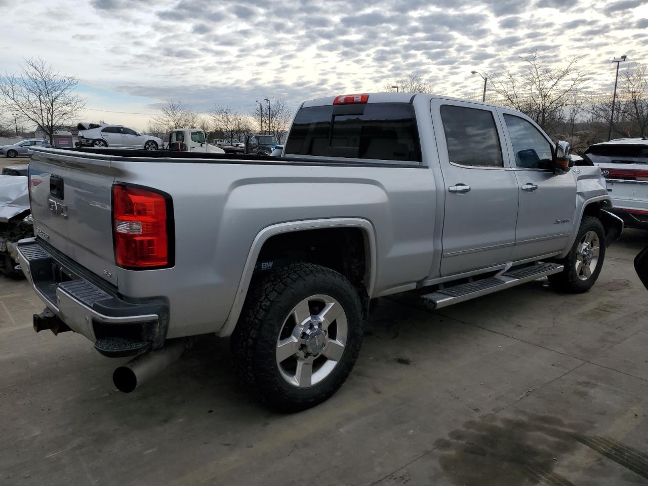 2016 GMC Sierra - Image 3