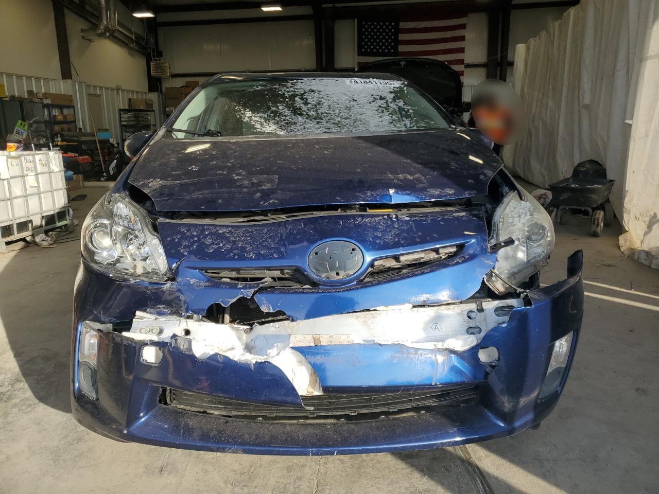 2011 Toyota Prius - Image 5