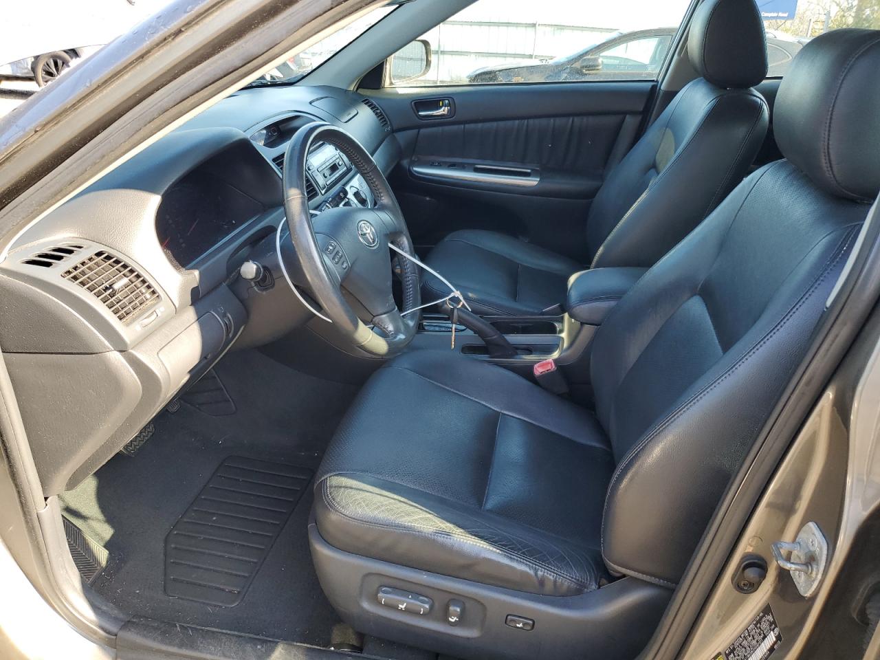 2005 Toyota Camry - Image 7