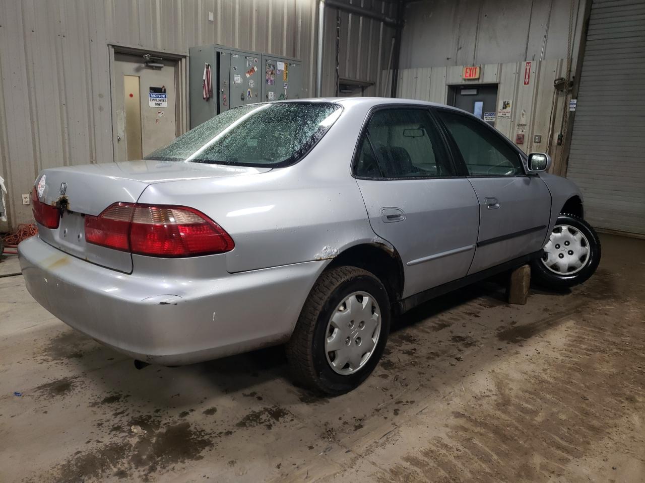 2000 Honda Accord - Image 3