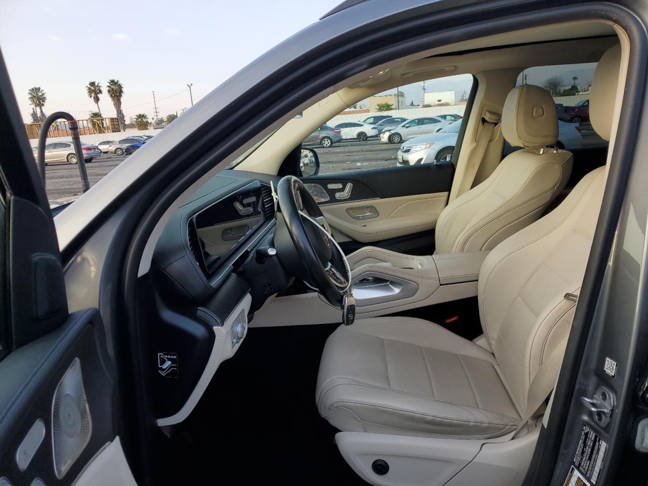 2022 Mercedes-Benz GLE - Image 7