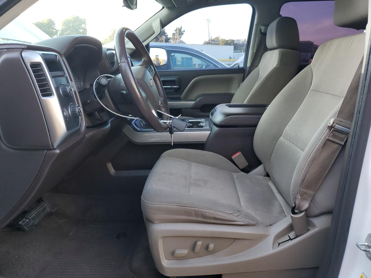 2016 Chevrolet Silverado - Image 7
