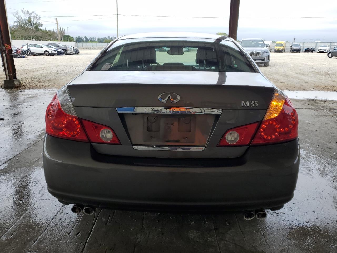 2007 Infiniti M - Image 6