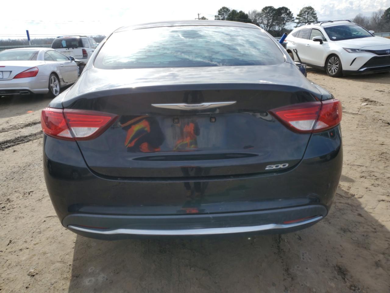 2015 Chrysler 200 - Image 6
