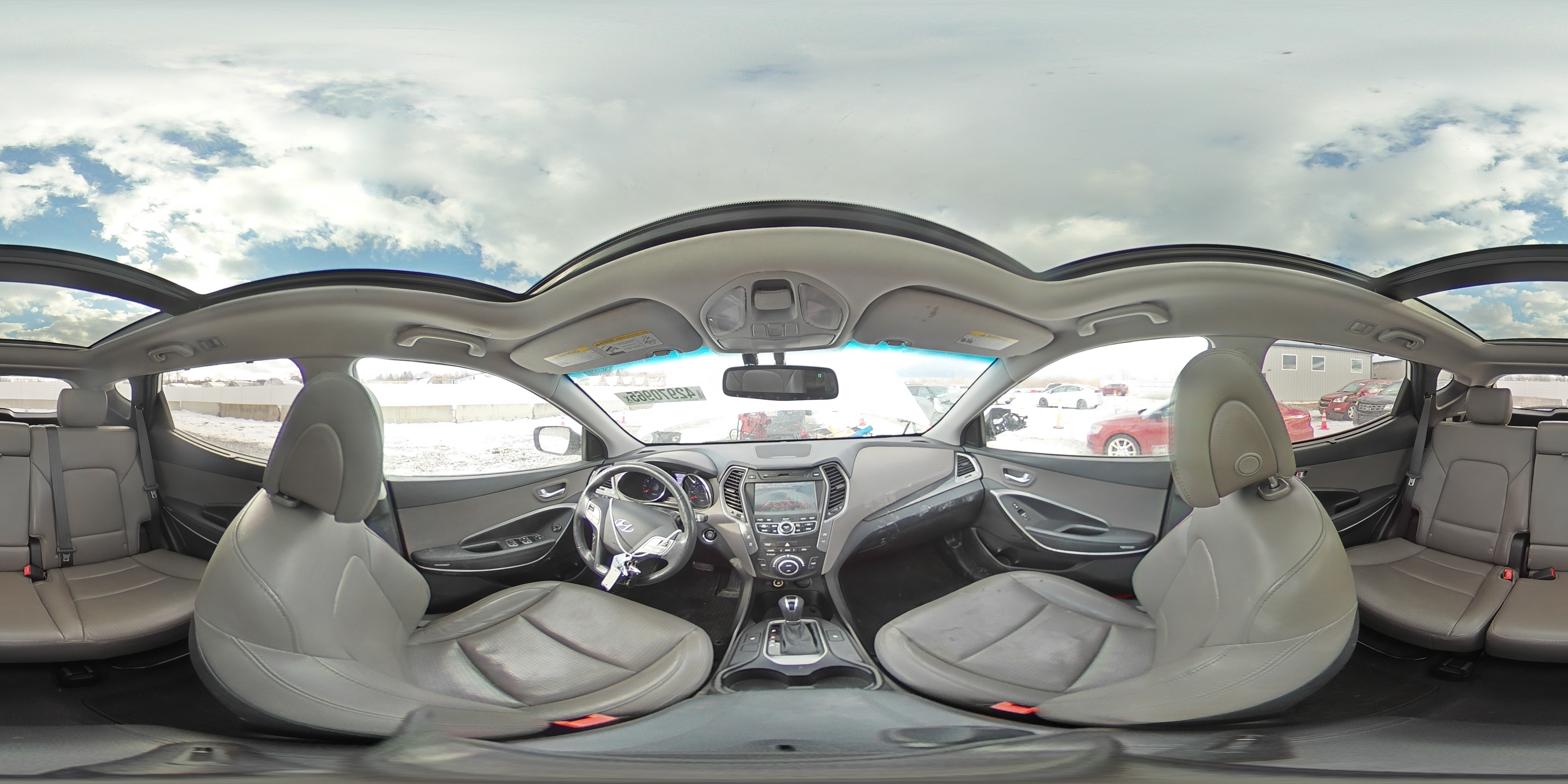 2013 Hyundai Santa Fe - Image 14