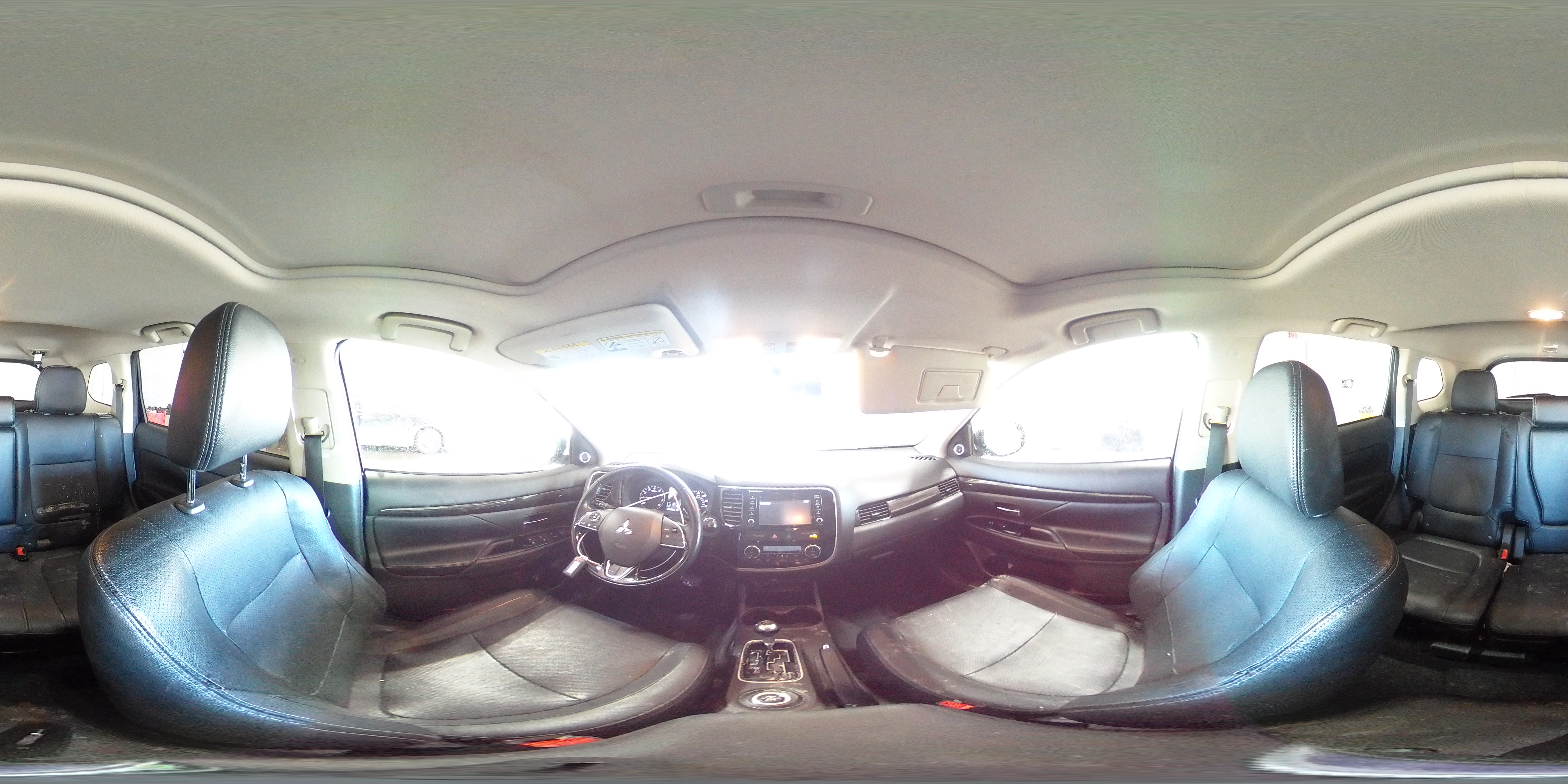 2016 Mitsubishi Outlander - Image 15