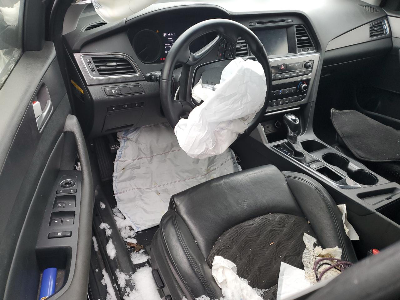 2017 Hyundai Sonata - Image 8