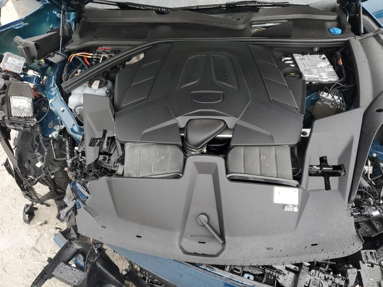 2024 Porsche Cayenne - Image 12