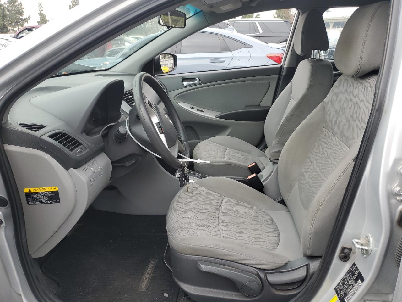 2014 Hyundai Accent - Image 7