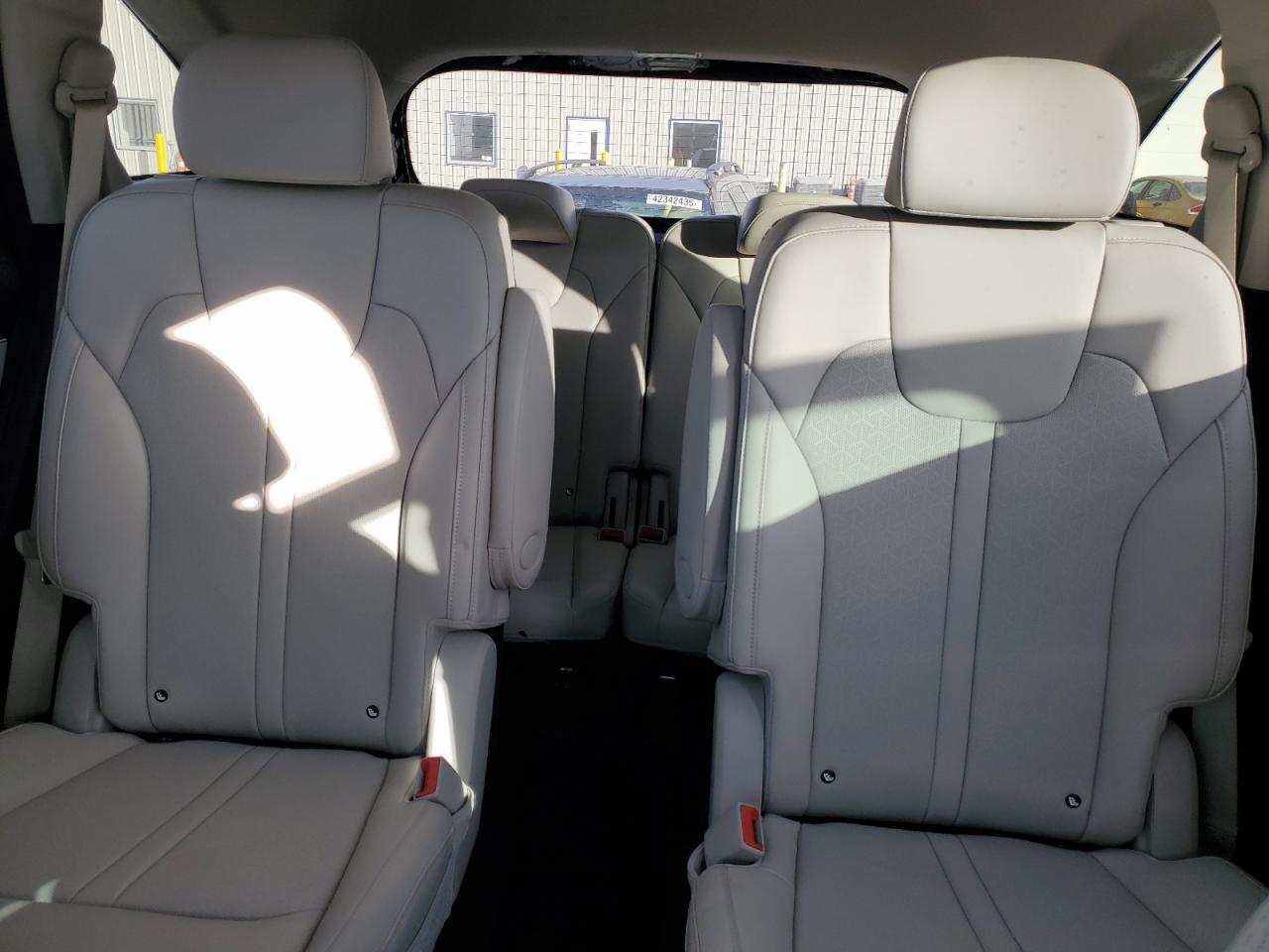 2023 Kia Sorento - Image 10
