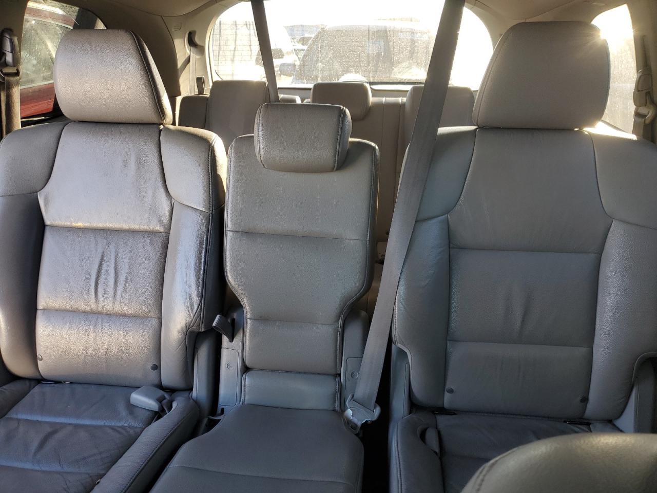 2012 Honda Odyssey - Image 10