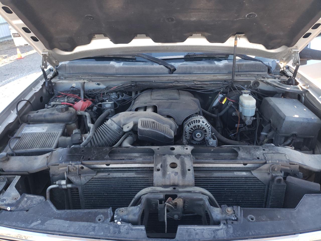 2010 Chevrolet Silverado - Image 12