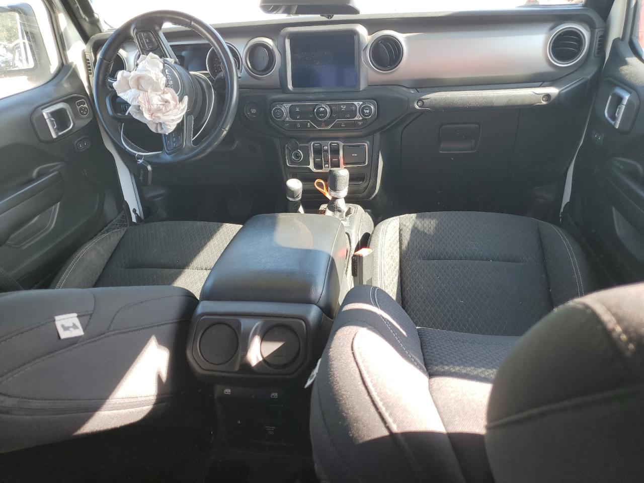 2021 Jeep Gladiator - Image 8