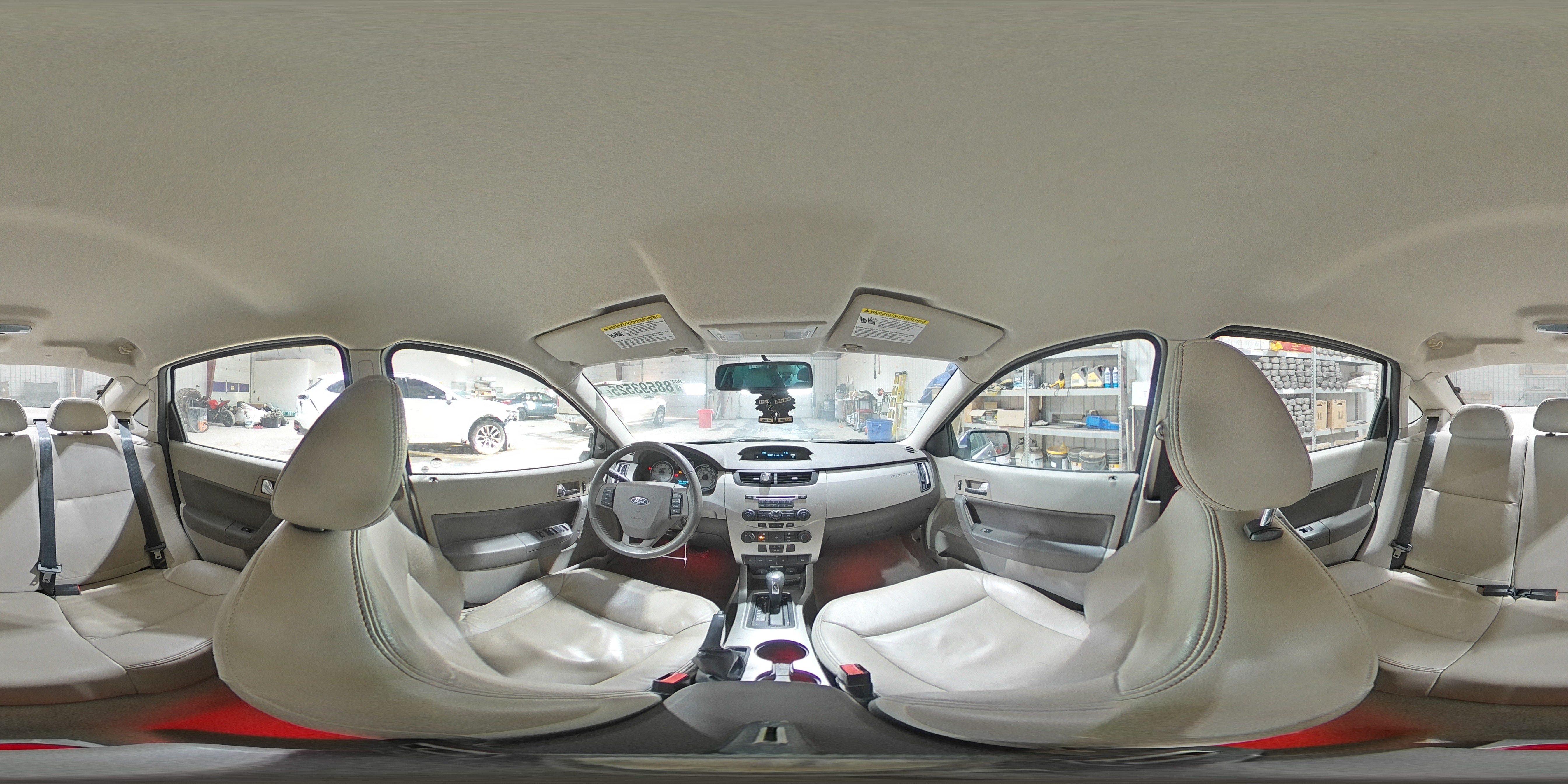 2011 Ford Focus - Image 12