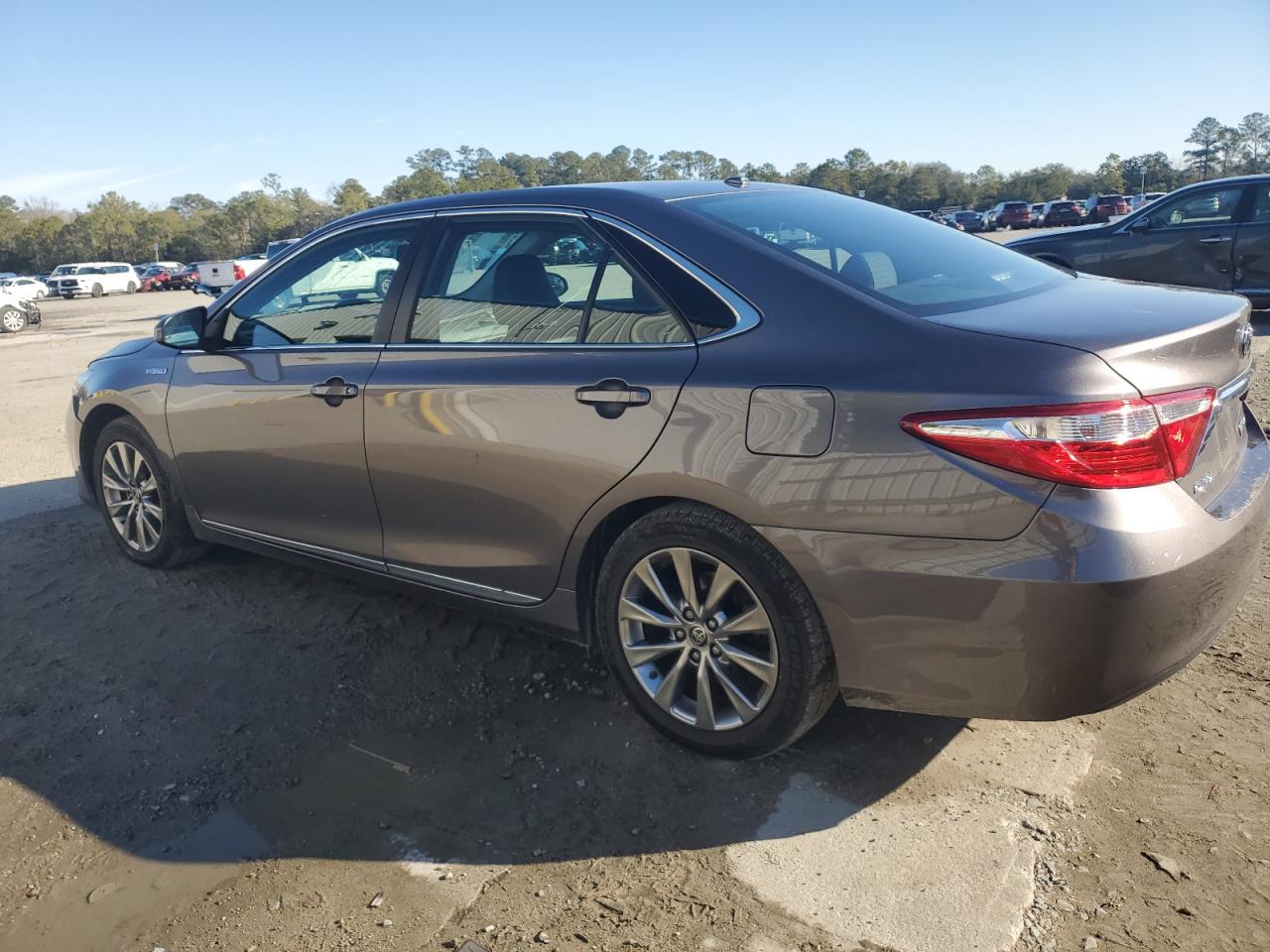 VIN 4T1BD1FK2HU211177 2017 TOYOTA CAMRY no.2