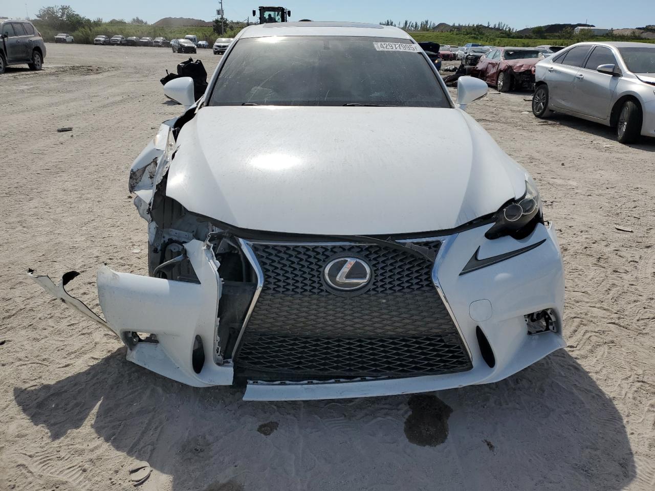 2014 Lexus IS - Image 5